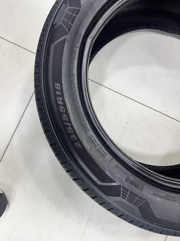 Nexen 235/55/18 5