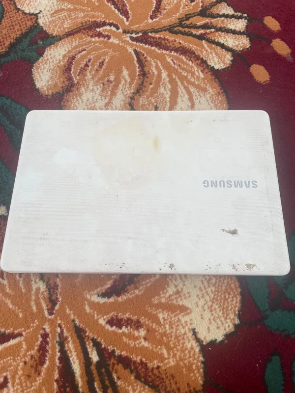 Ноутбук Samsung оригинал БУ 1 Ноутбук Samsung оригинал БУ 1
