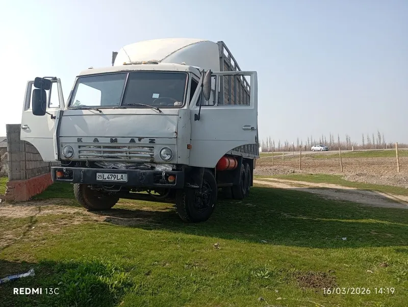 Kamaz yili 1985 yevro kabina naxtga sotiladi ozroq yetmasa kelshiladi