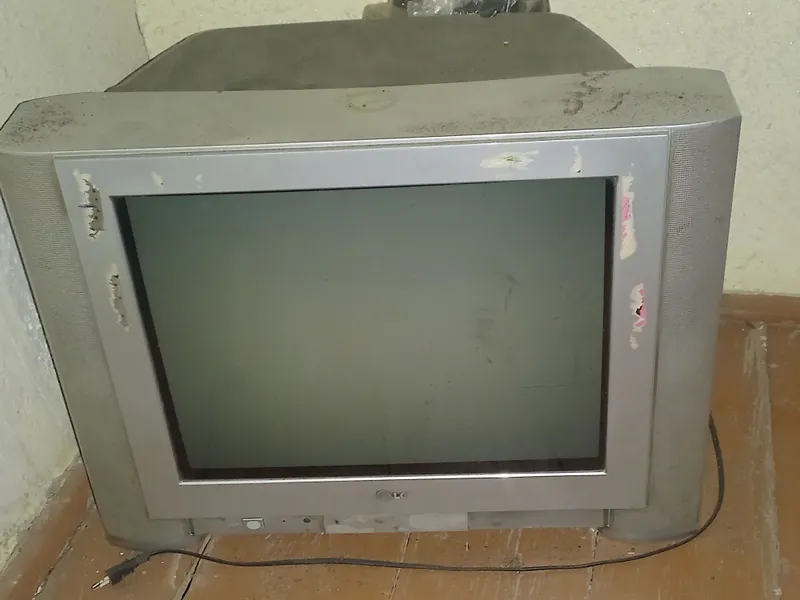 Televizor 1 Televizor 1