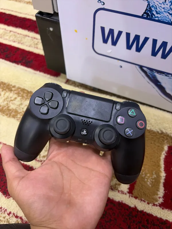 Jostik sony 4 yengi