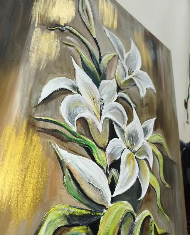 Oltin nurdagi liliyalar (Lily) 2 Oltin nurdagi liliyalar (Lily) 2