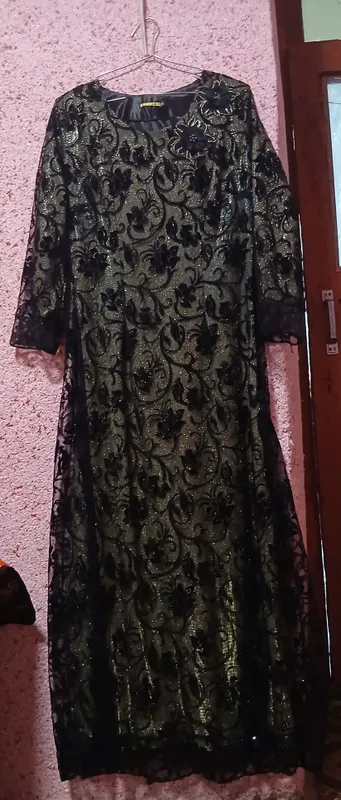 Ayollar va qizlar uchun vecherniy ko'ylak