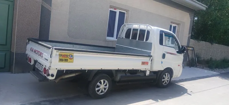 Kia bongo sotiladi pirapan mator xama joyi zur ishlaydi aybi yuq yili — фото 1