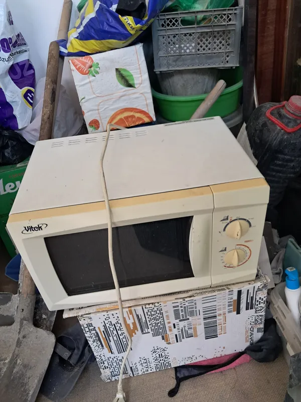 Vitek original mikroto‘lqinli pechni sotaman