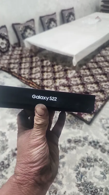 Samsung S22 256gb karobkasi bor zavod ideal 4 Samsung S22 256gb karobkasi bor zavod ideal 4