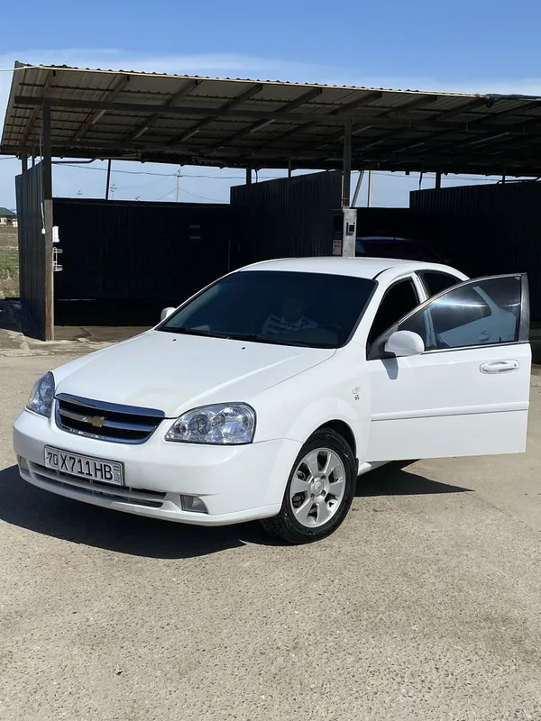 Lacetti 1.8 2012