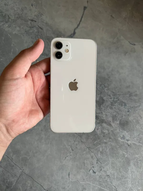 Iphone 12 sotiladi bepul 4