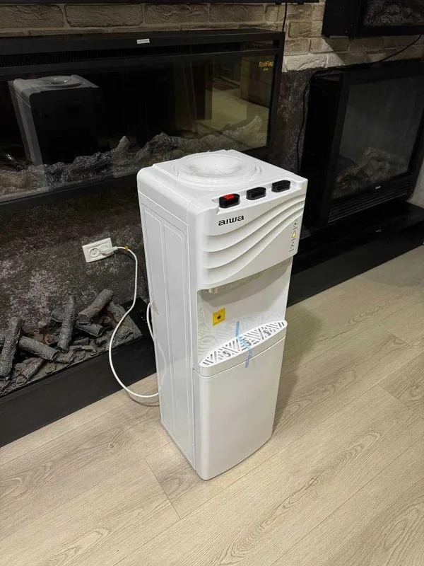 кулер для воды AIWA 806 с компрессором