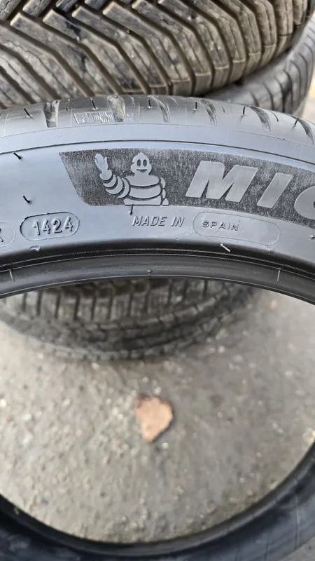 255/40/R20 Michelin pilot sport 3