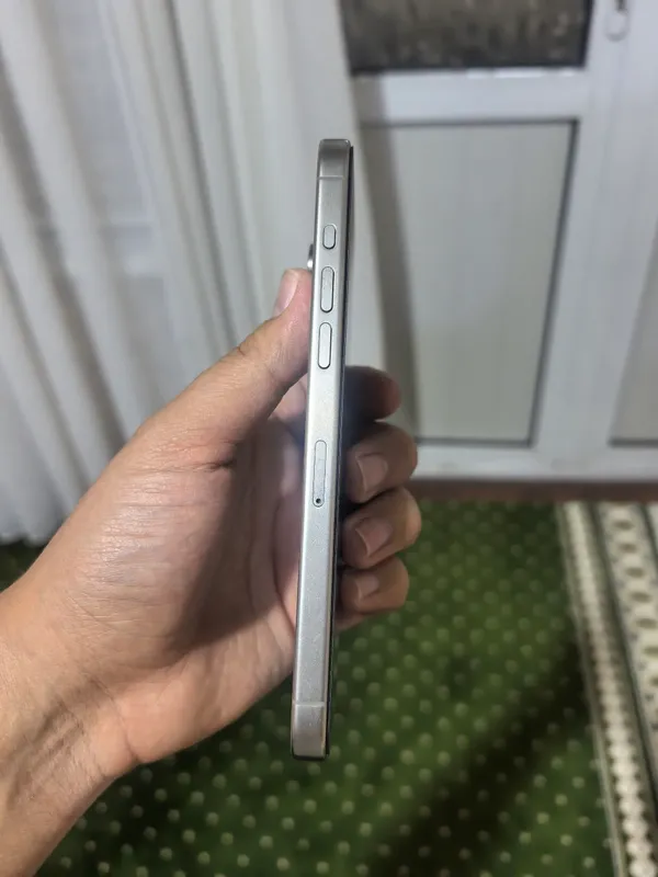iPhone 15 Pro Max 1