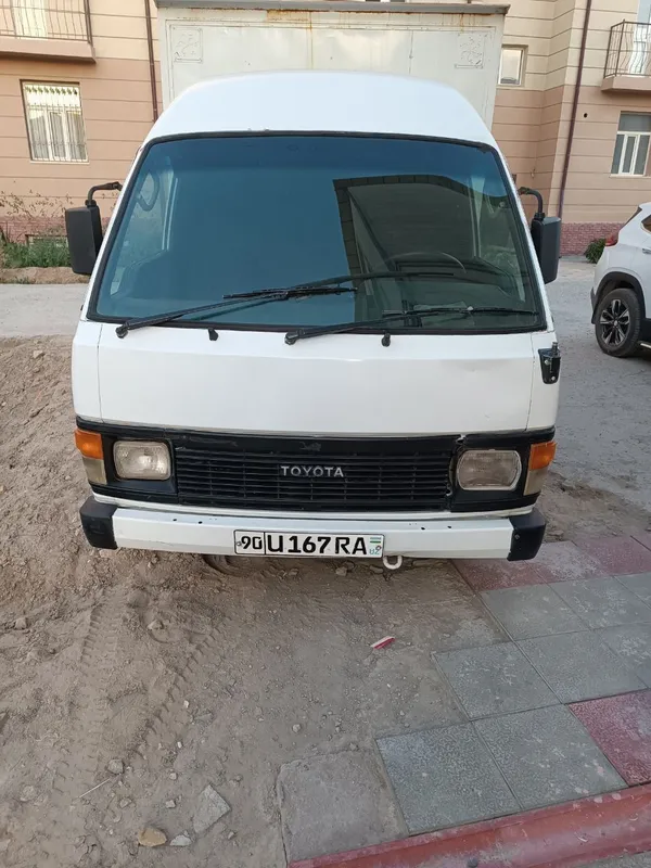 TAYOTA Hiace 1988y 2