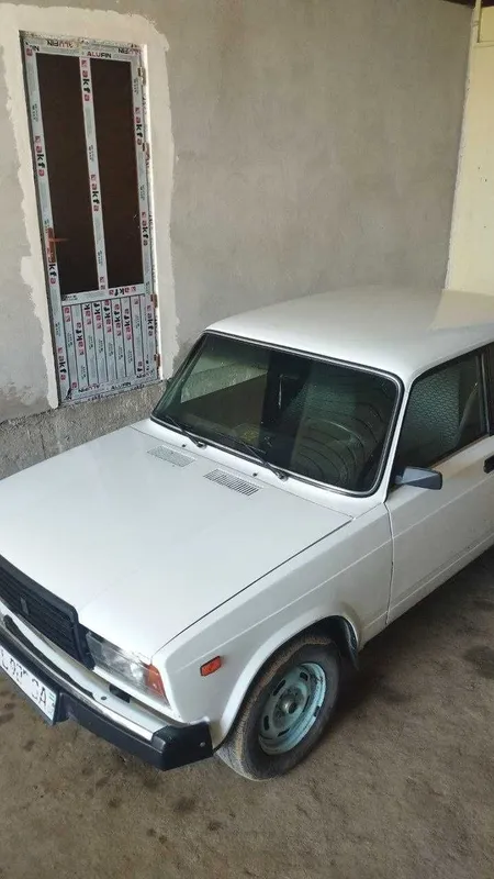 Автомобил ВАЗ 2107 4