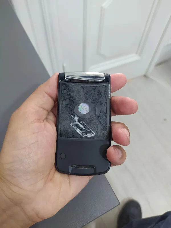 motorola Razr2 v8 perfectum knopkali telefon — фото 2