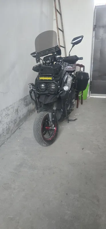 Продаётся скутер TANK. Почти новый!