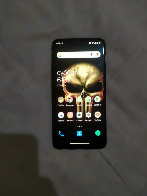 продам телефон OnePlus 6 возможен обмен