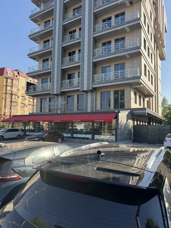 Сдается в аренду. Бизнес центр. Яккасарайский р. 8 роддом. 4