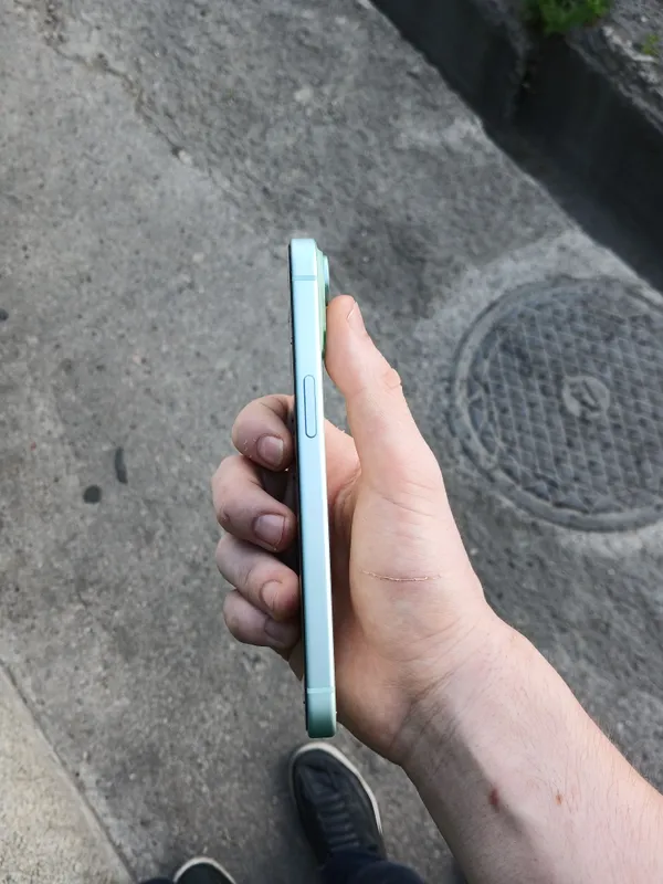 Iphone 15 128Gb Rangi yashil sikil 122ta yomks 100 — фото 2