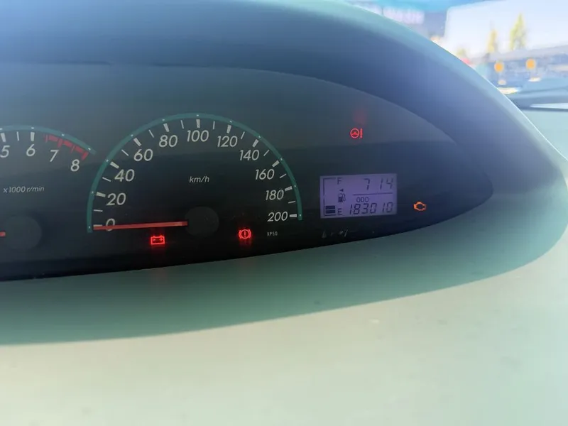 Toyota yaris 2012 yil GAZ bor 90l 7 Toyota yaris 2012 yil GAZ bor 90l 7