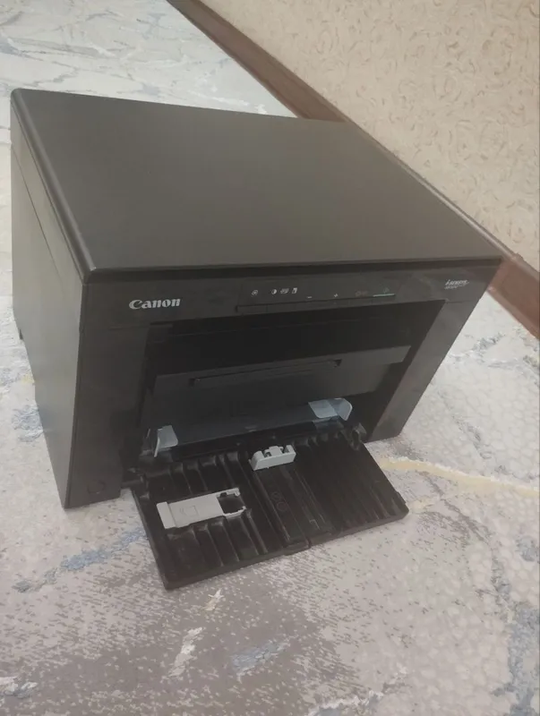 Lenovo noutbuki va Canon 3010 printer 3 v odnom 4