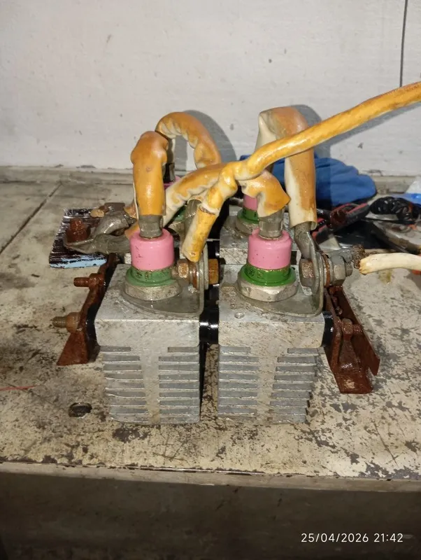 Diyod mos 600 ming