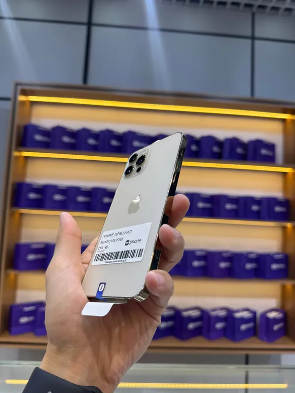iPhone 12 PRO 3 iPhone 12 PRO 3