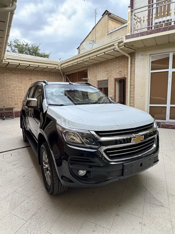 Trailblazer 2020 / 21 yangi 1 Trailblazer 2020 / 21 yangi 1