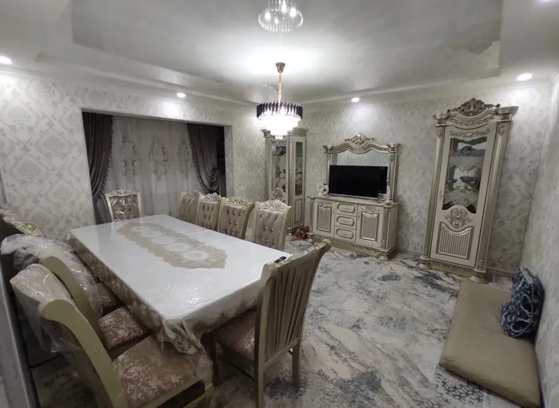 Продаётся 2-комнатная квартира на м-в Риезий (Паркентский) — фото 1