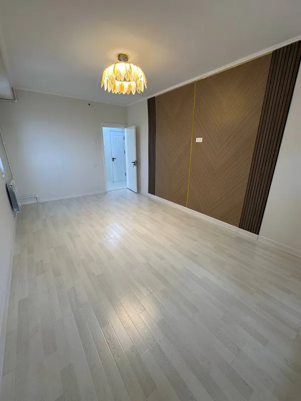 Продаётся 4-комнатная квартира 80 м² с новым евроремонтом — фото 1