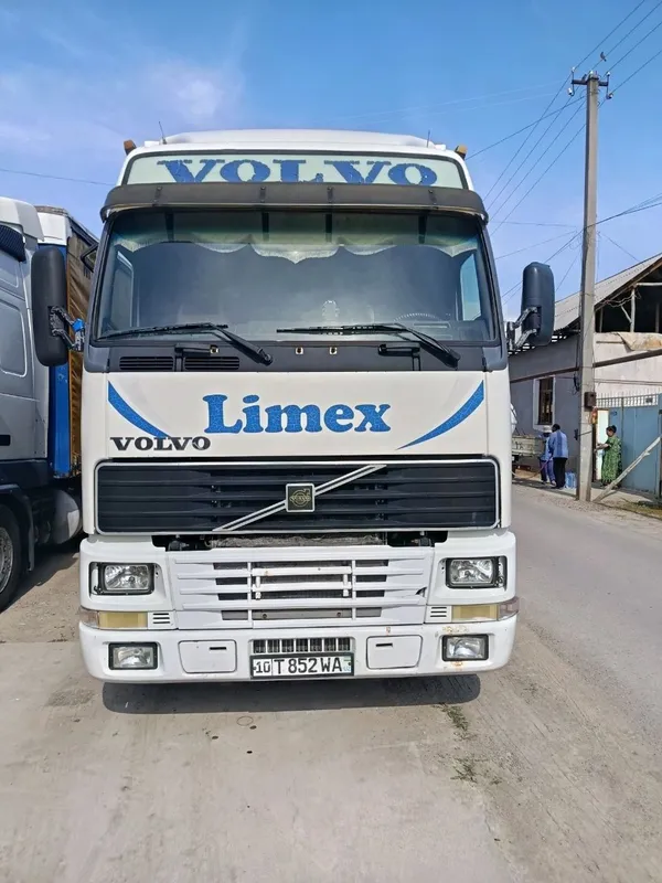 VOLVO FH Паравоз + Прицеп Сотилади
