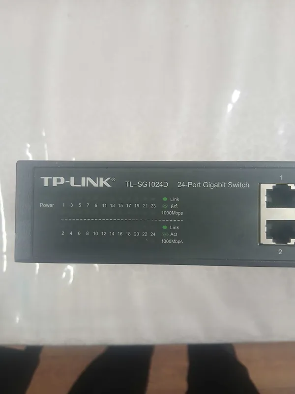 TP-LINK 24 port Gigabit Switch TL-SG1024D — фото 1