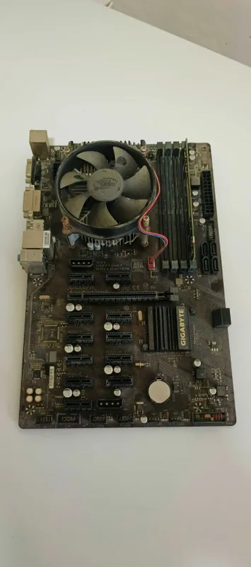 B250 motherboard