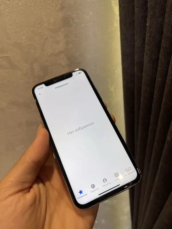 Iphone x . 3