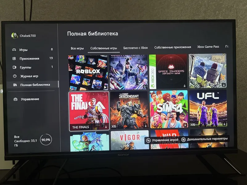 Xbox Series S o‘yinlar va ikkita джойстик bilan 5
