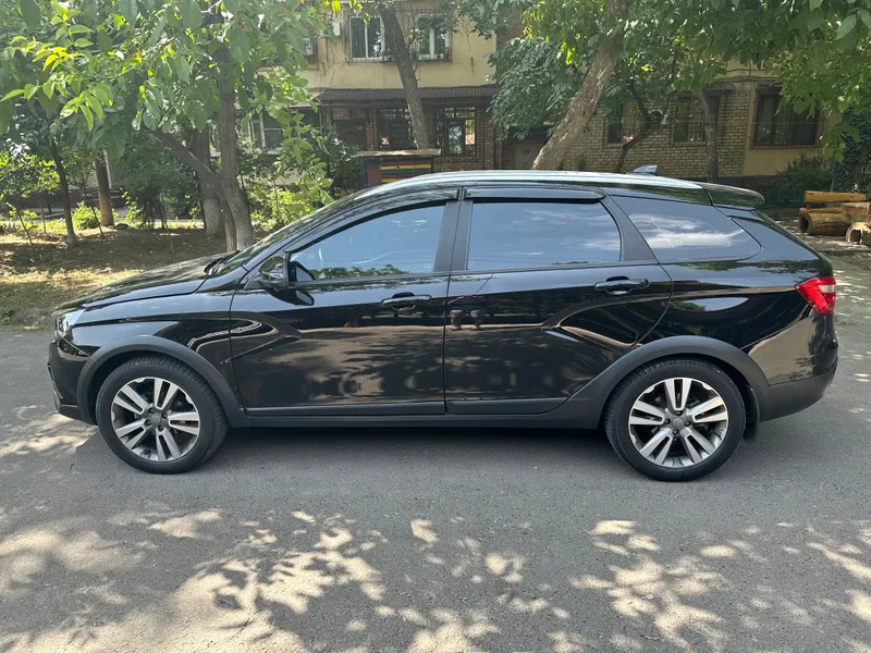 Lada vesta sw cross
