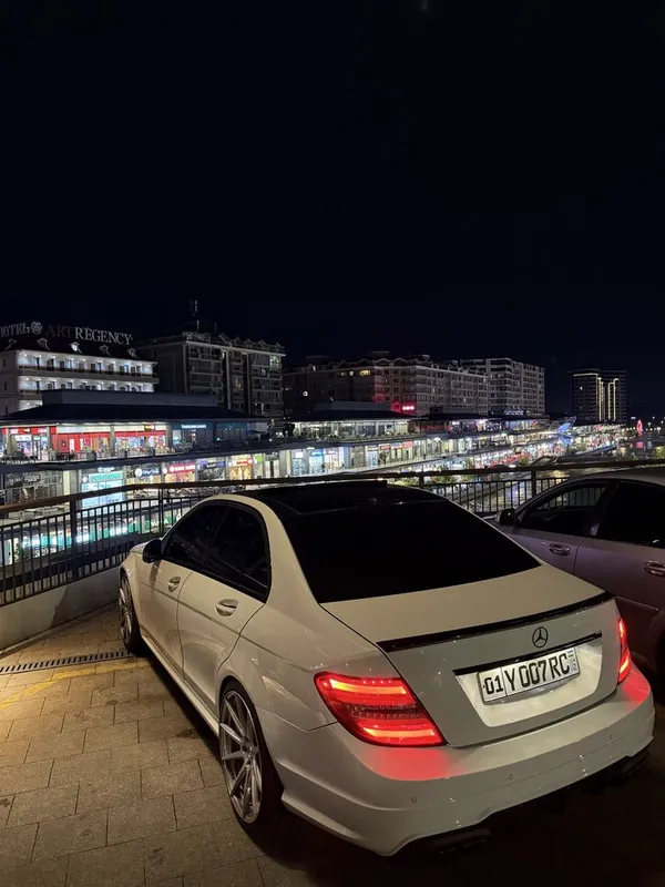 Мерседес w204 с63 бодикит 2 Мерседес w204 с63 бодикит 2