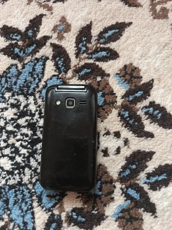 Bu telefon markası it - fly 3 Bu telefon markası it - fly 3
