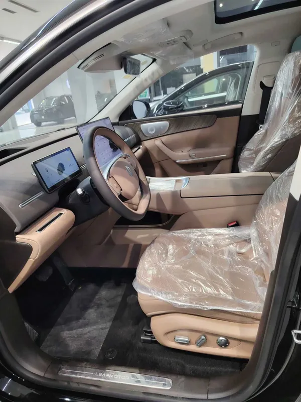Leapmotor C11 hybrid 200km naxt va xalol nasiyaga 2 Leapmotor C11 hybrid 200km naxt va xalol nasiyaga 2