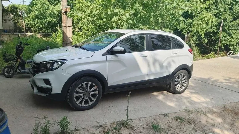 Lada Cross X-Ray Nissan mator, Вариатор каропка - 2020 йил — фото 1
