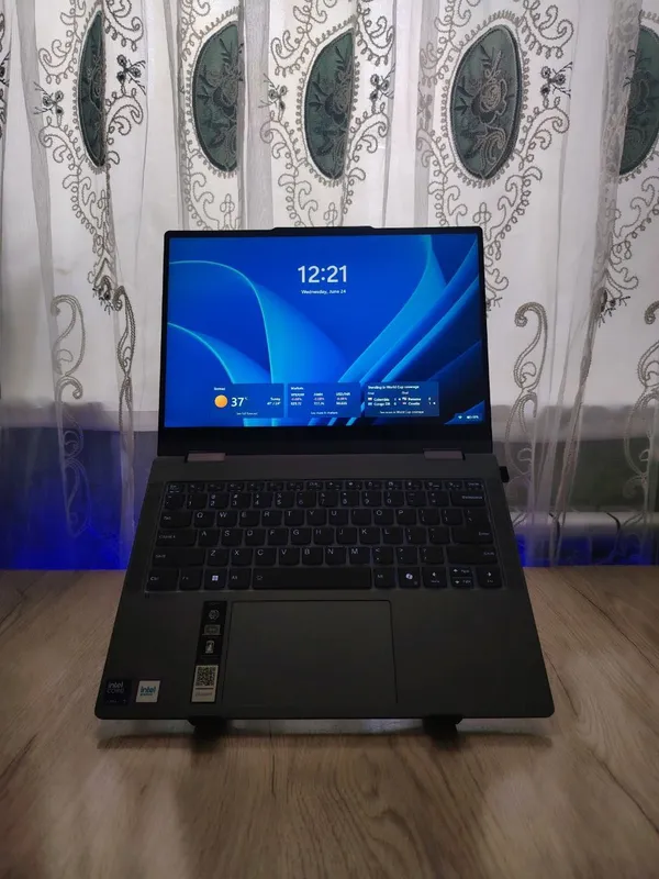 Lenovo IdeaPad 5 X360 / Face Id / ULTRA 5 225U