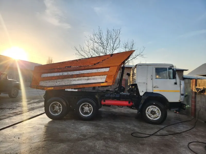 KAMAZ SOTILADI 1983 yil holati a'lo 2 KAMAZ SOTILADI 1983 yil holati a'lo 2