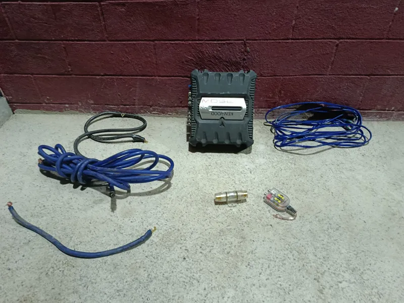 KENWOOD 350W 400.000 som 6 KENWOOD 350W 400.000 som 6