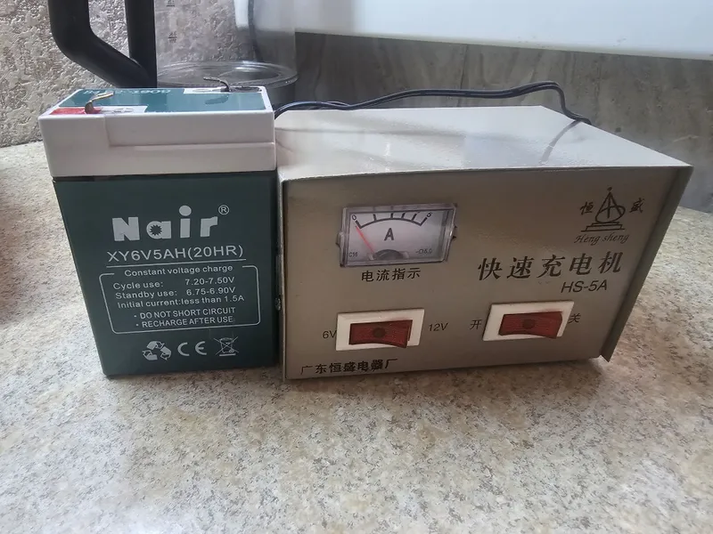 Аккумулятор Nair и зарядное устройство