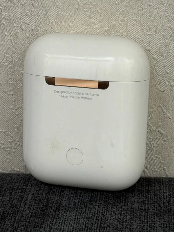Кейс airpods оригинал — фото 2