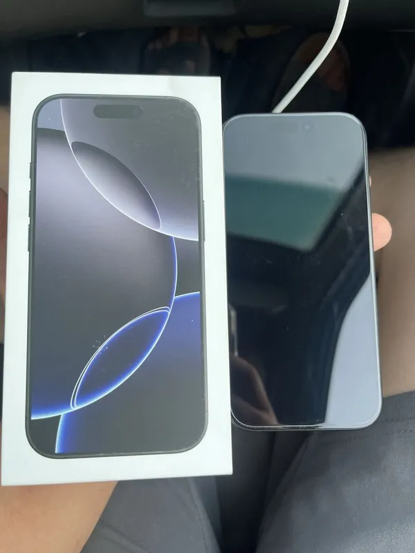 Iphone 16 pro qora 3
