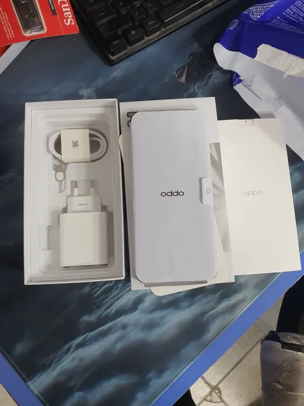 Oppo Reno 13 F (8/512 GB) - Karobka-dokument, ideal! — фото 1