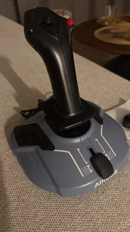 Sidestick, airbus для компьютера — фото 1
