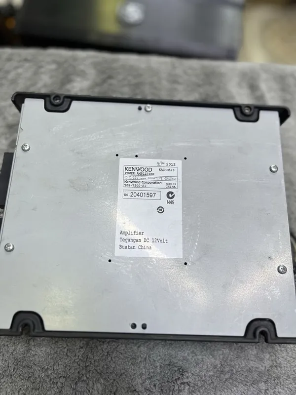 Kenwood 350w li usilitel sotiladi — фото 1