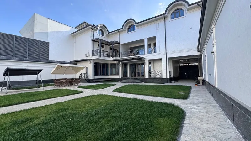 Амир темур махалля, Осиё Транс продаётся Евродом, 8-соток 1