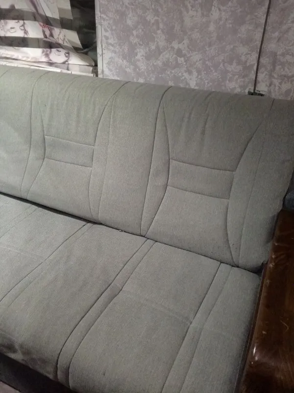 Divan myagkaya mebel